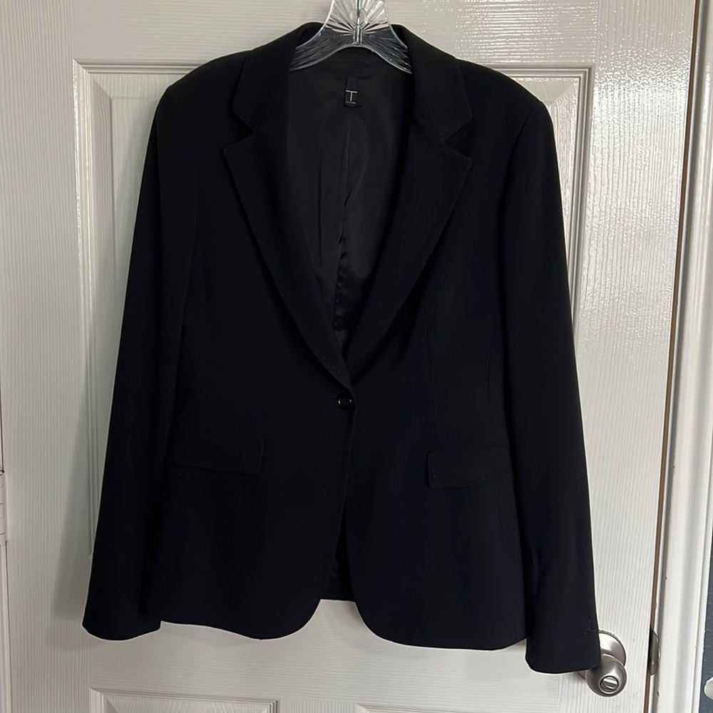 Tahari blazer
